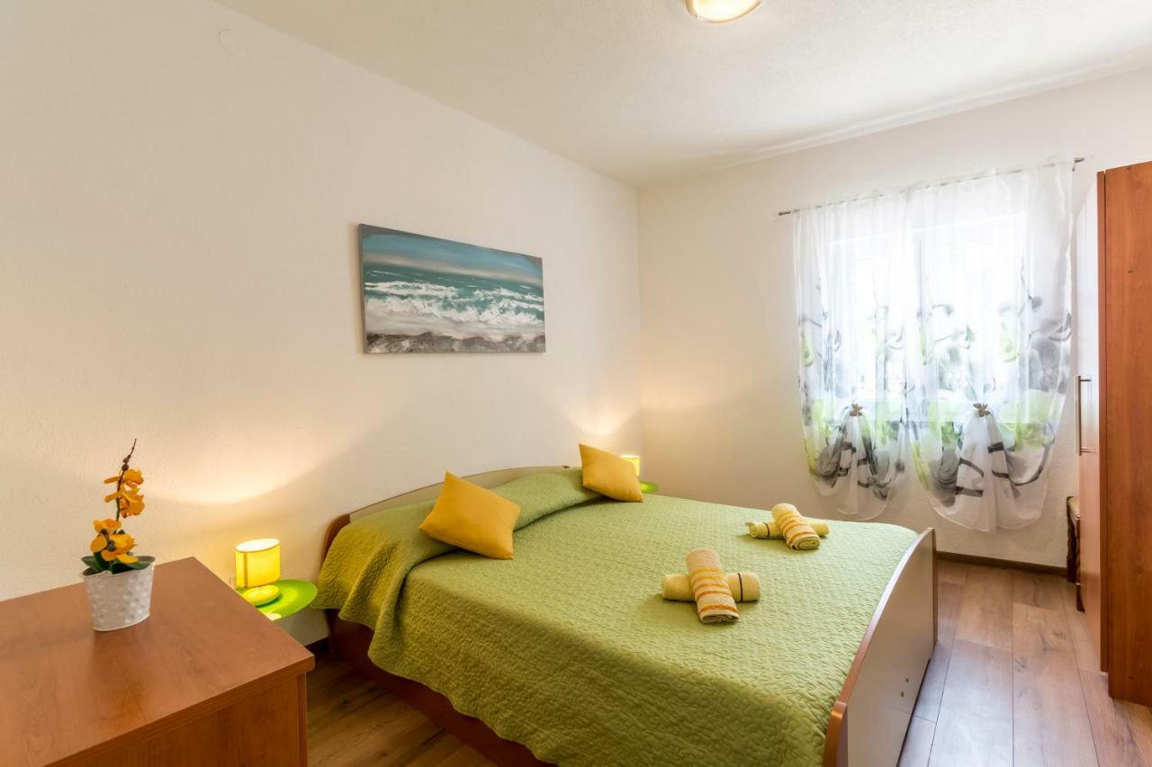 Apartments Petra Μπολ Εξωτερικό φωτογραφία