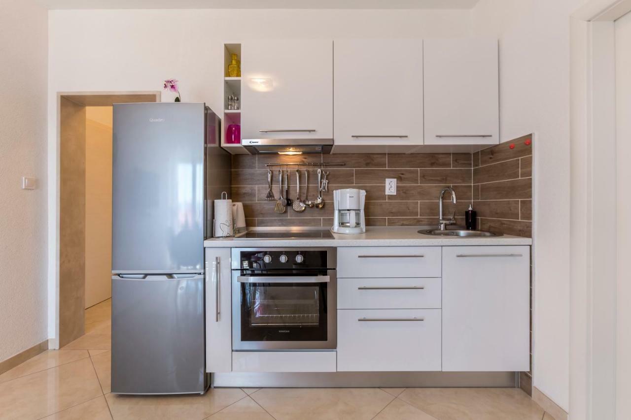 Apartments Petra Μπολ Εξωτερικό φωτογραφία