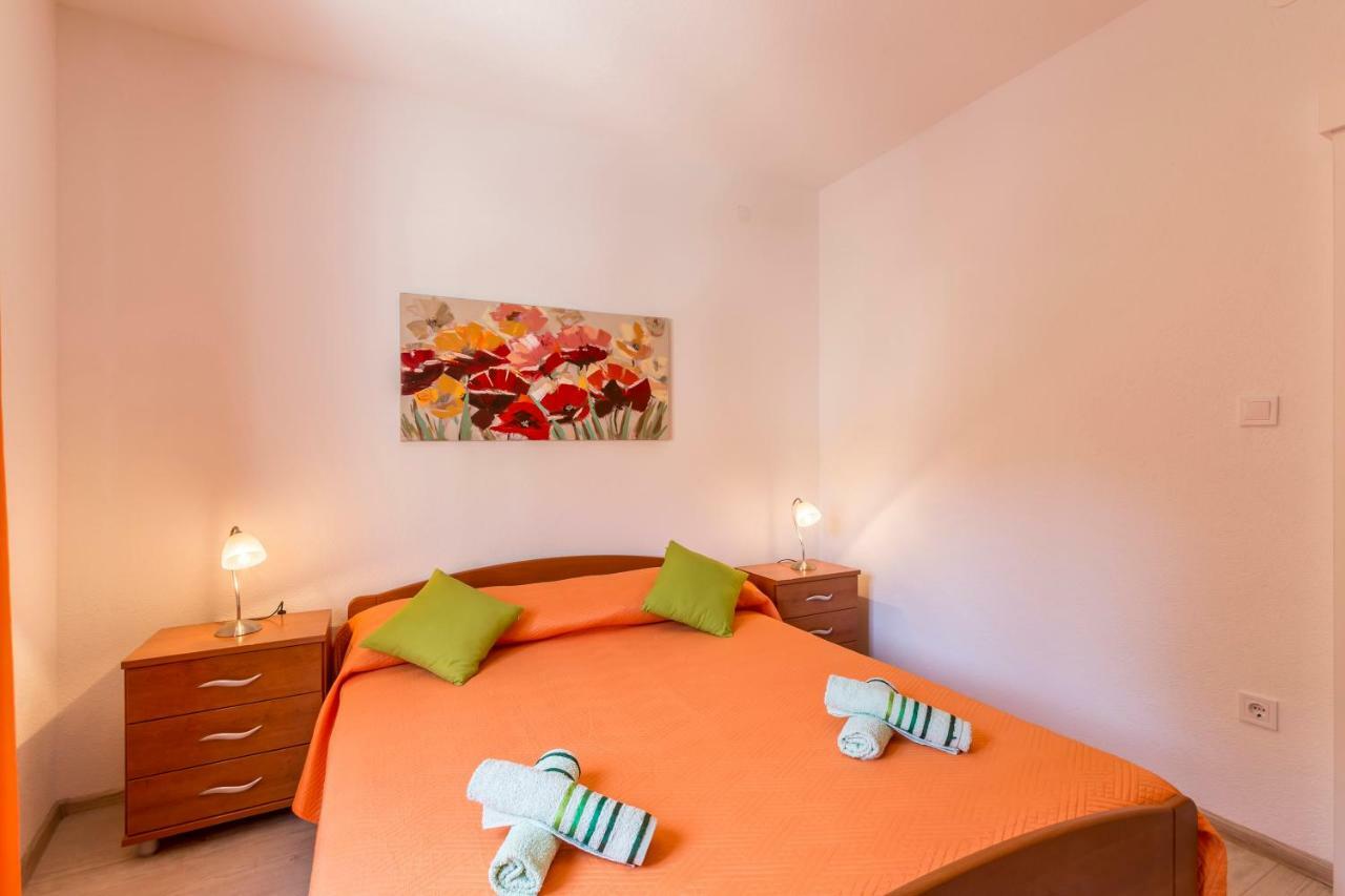 Apartments Petra Μπολ Εξωτερικό φωτογραφία