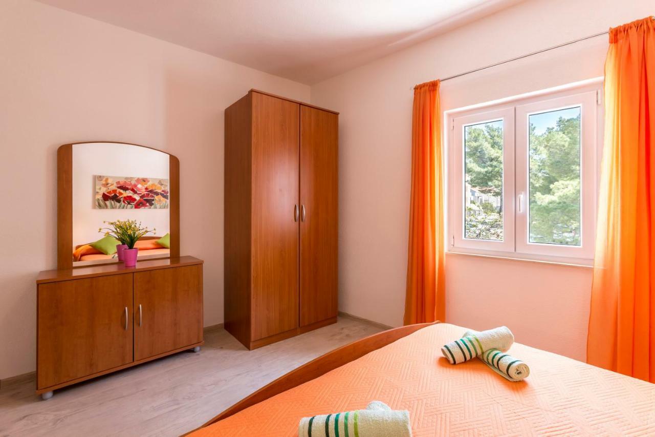 Apartments Petra Μπολ Εξωτερικό φωτογραφία
